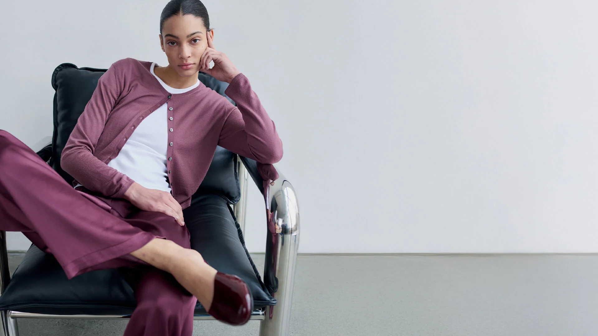 Effortless Style Meets Ultimate Comfort